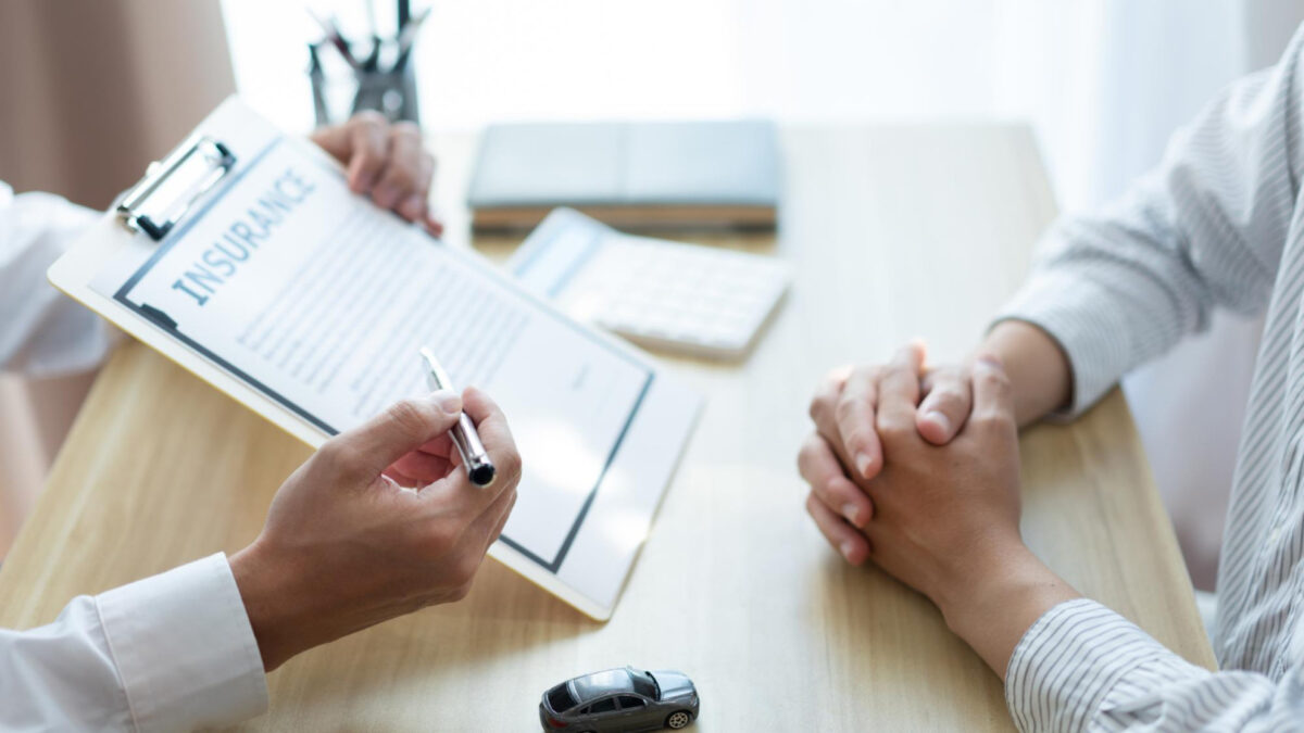 Comment assurer sa voiture en tant que jeune conducteur et payer moins cher ?